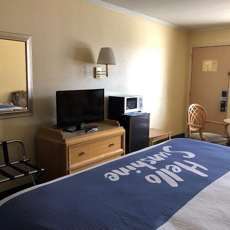 Days Inn By Wyndham Alamogordo White Sands Ngoại thất bức ảnh
